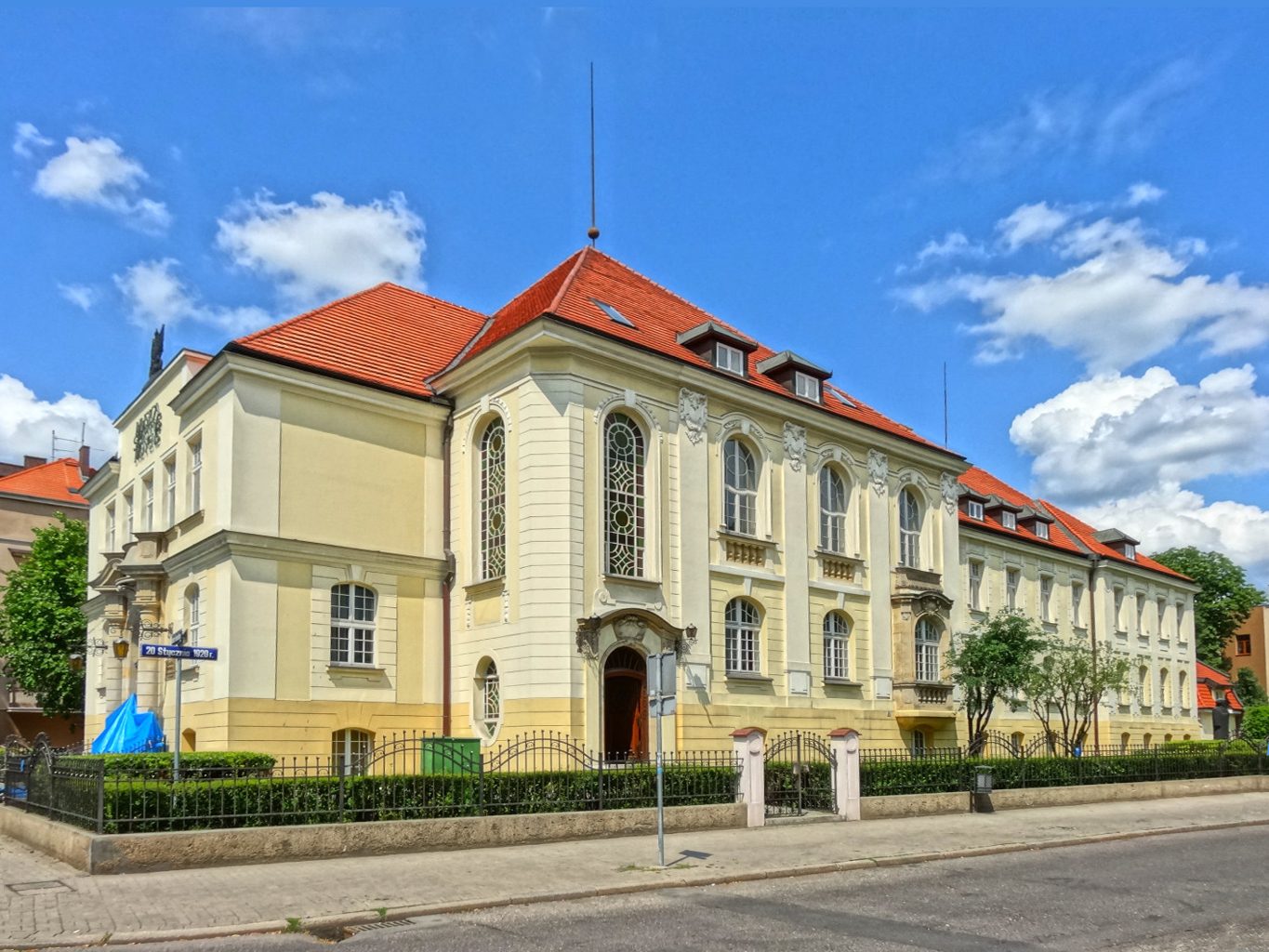 Brak chętnych na budynki po Akademii Muzycznej Brak chętnych na budynki po Akademii Muzycznej