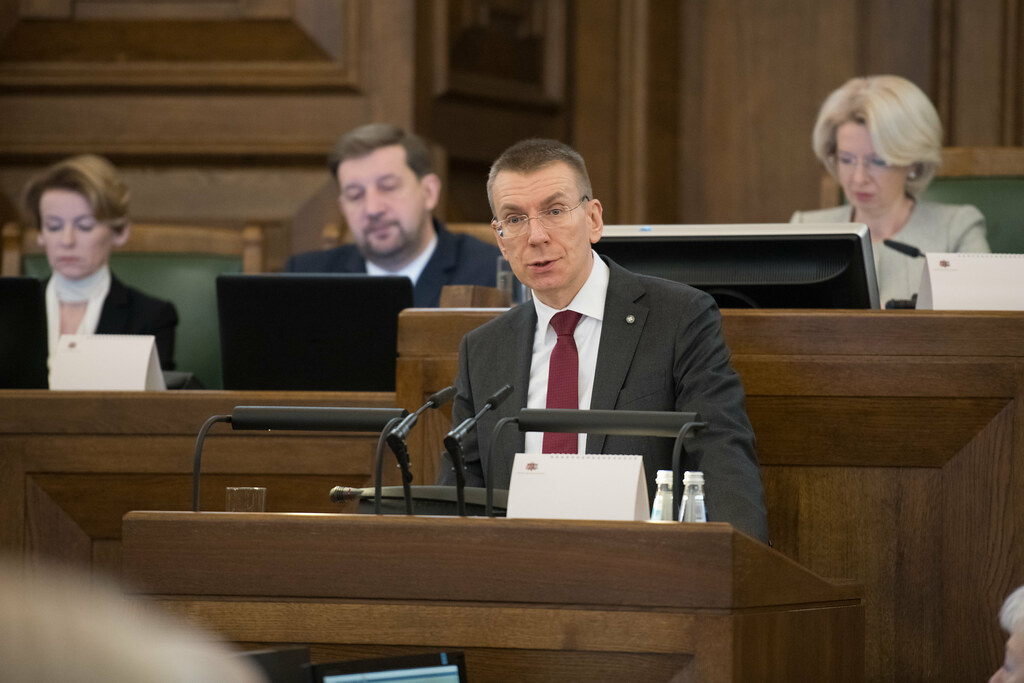 Президент Латвии вернул закон об иммиграции в Сейм