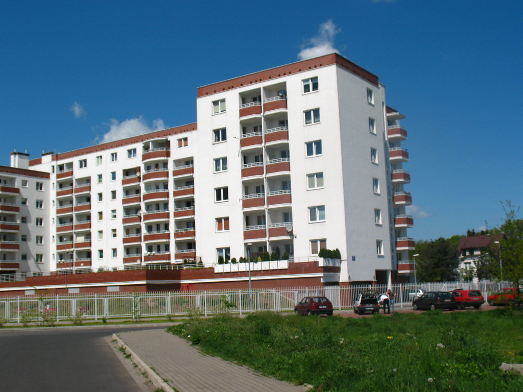 Cersanit ogłosił redukcję prawie 500 etatów