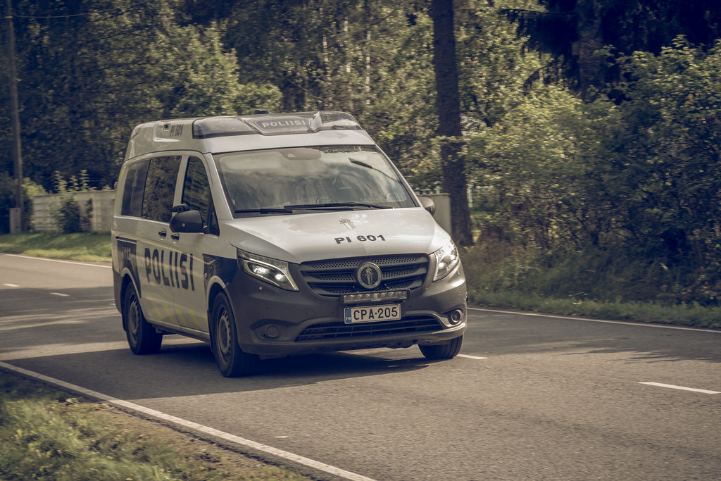 Poliisi etsii kadonnutta miestä
