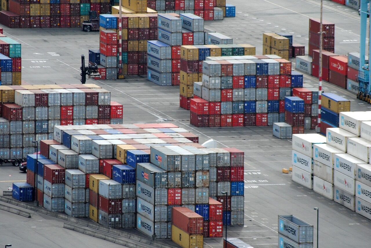 LA port logs record summer cargo