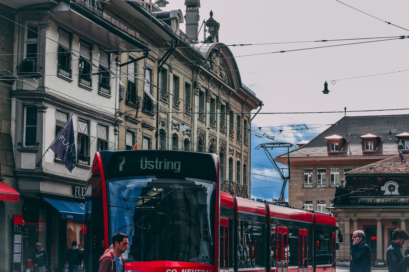 Vermisste Frau in Bern schwer verletzt gefunden