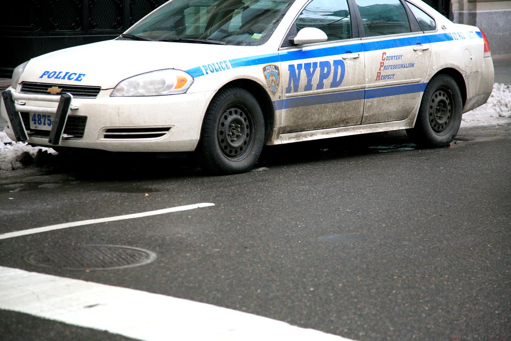Police say man held after synagogue slashing Police say man held after synagogue slashing