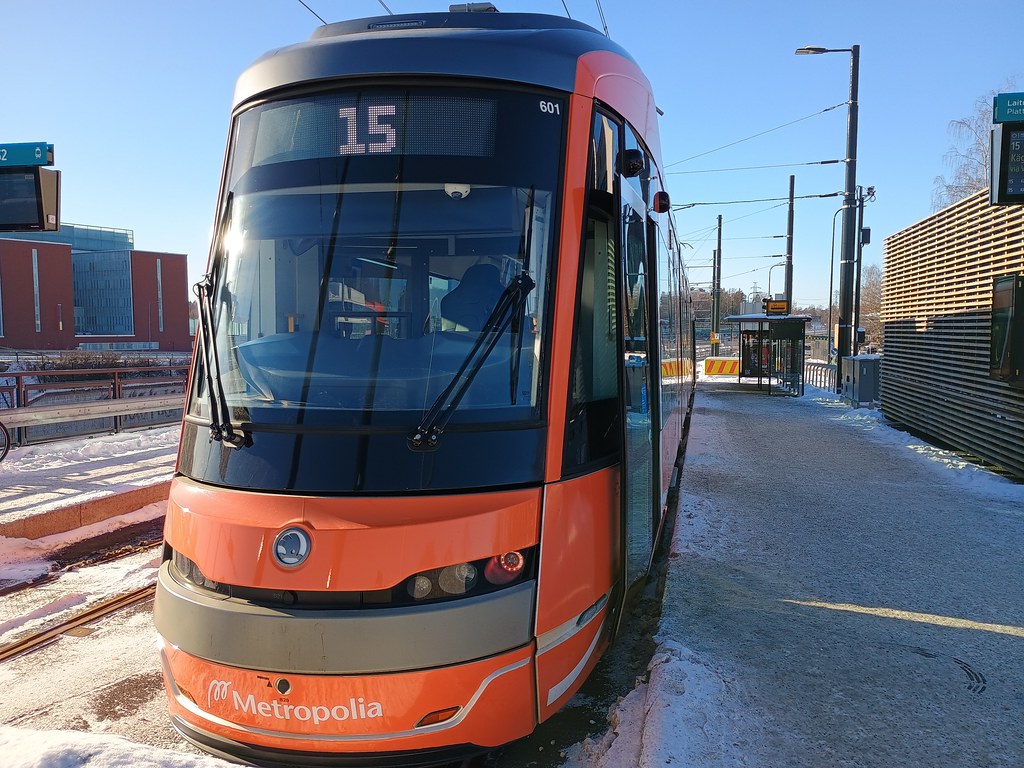 Nuorille halvempi HSL-lippu harkintaan