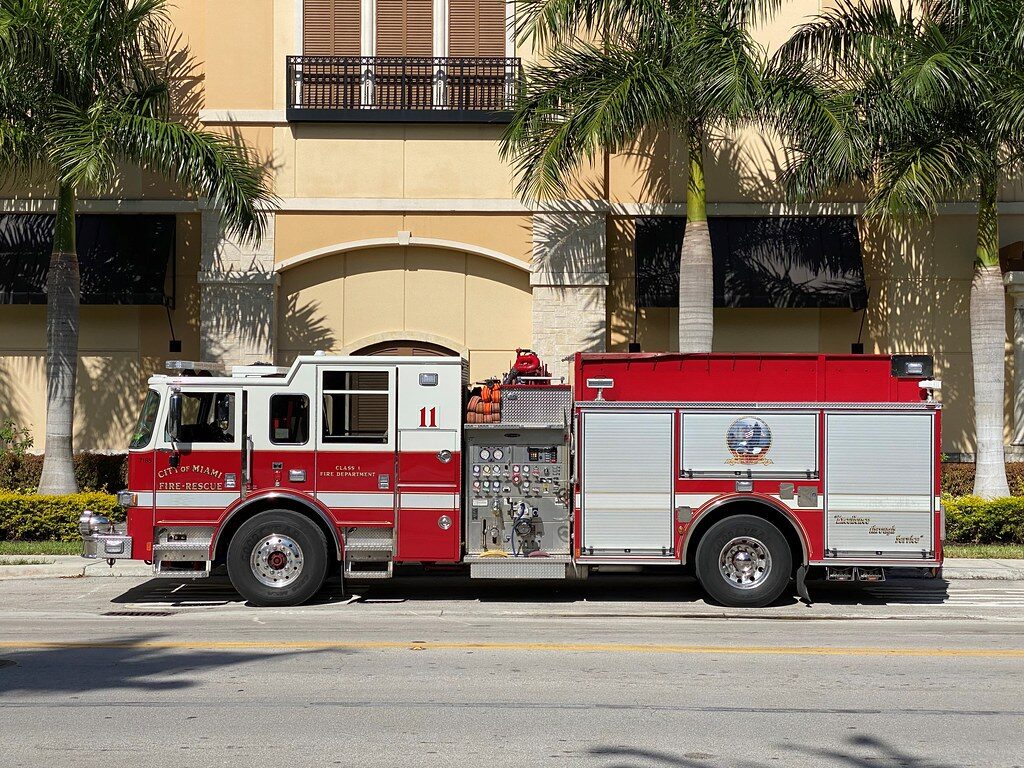 Rig collapse injures four in Brickell Rig collapse injures four in Brickell