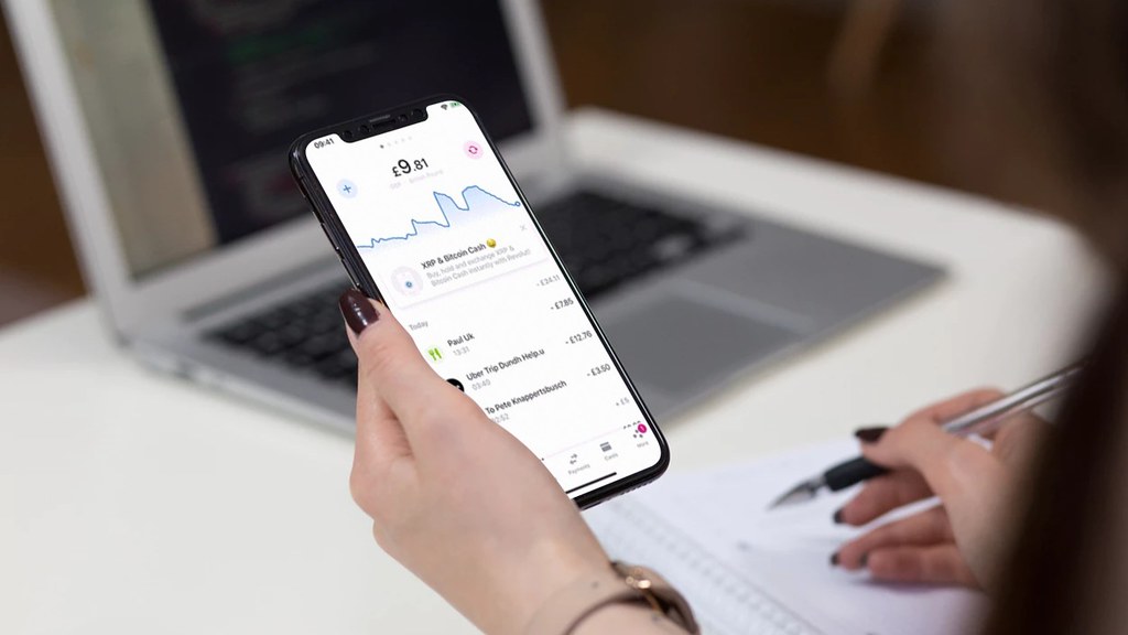Revolut will Schweizer Banklizenz Revolut will Schweizer Banklizenz