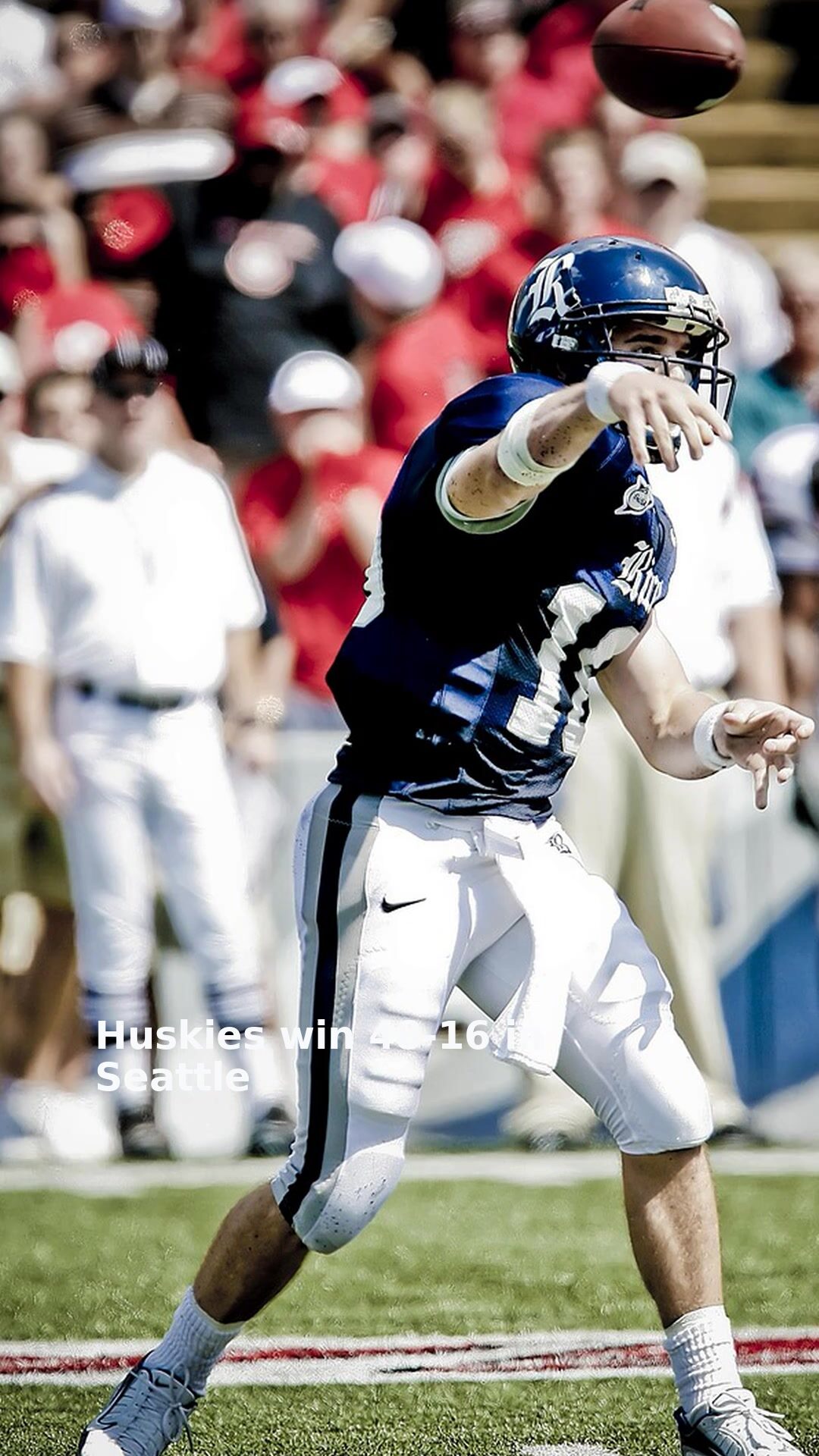 Huskies win 48-16 in Seattle