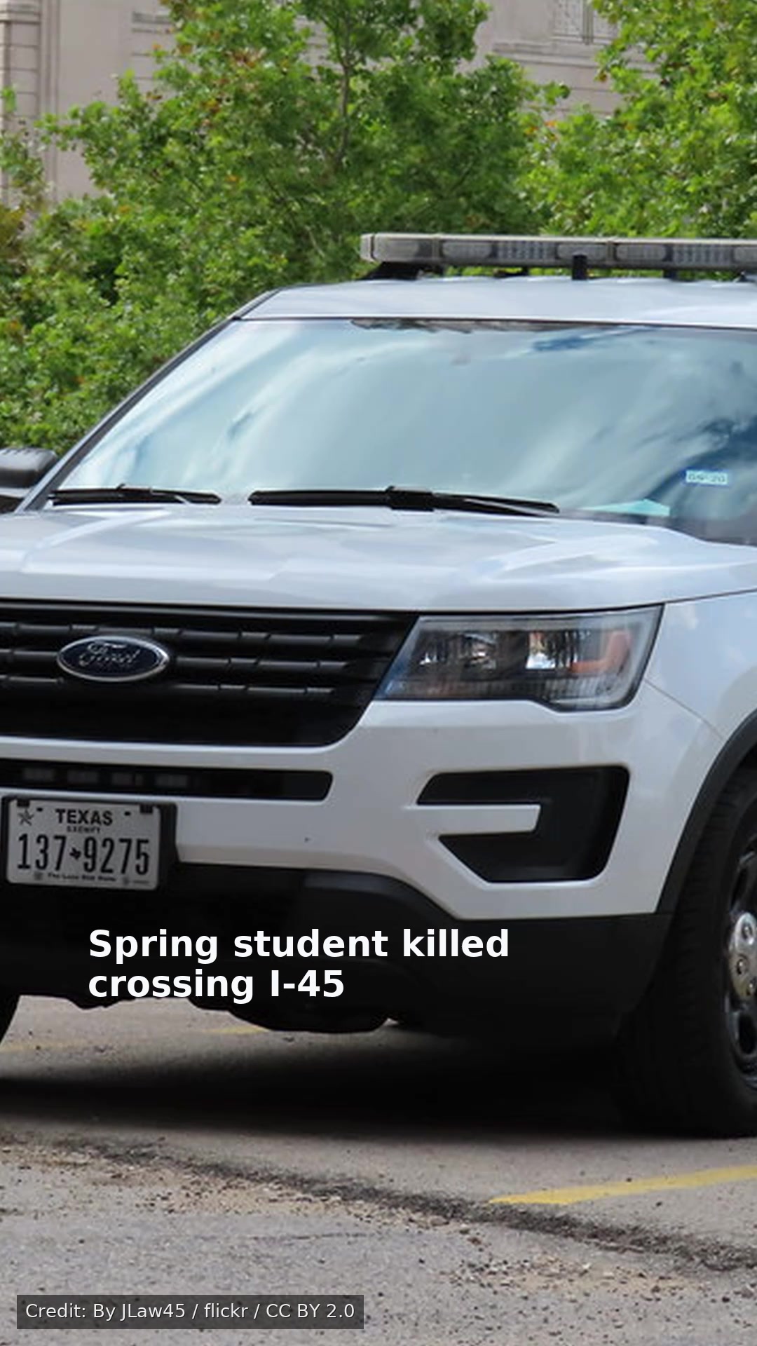 Spring student killed crossing I-45