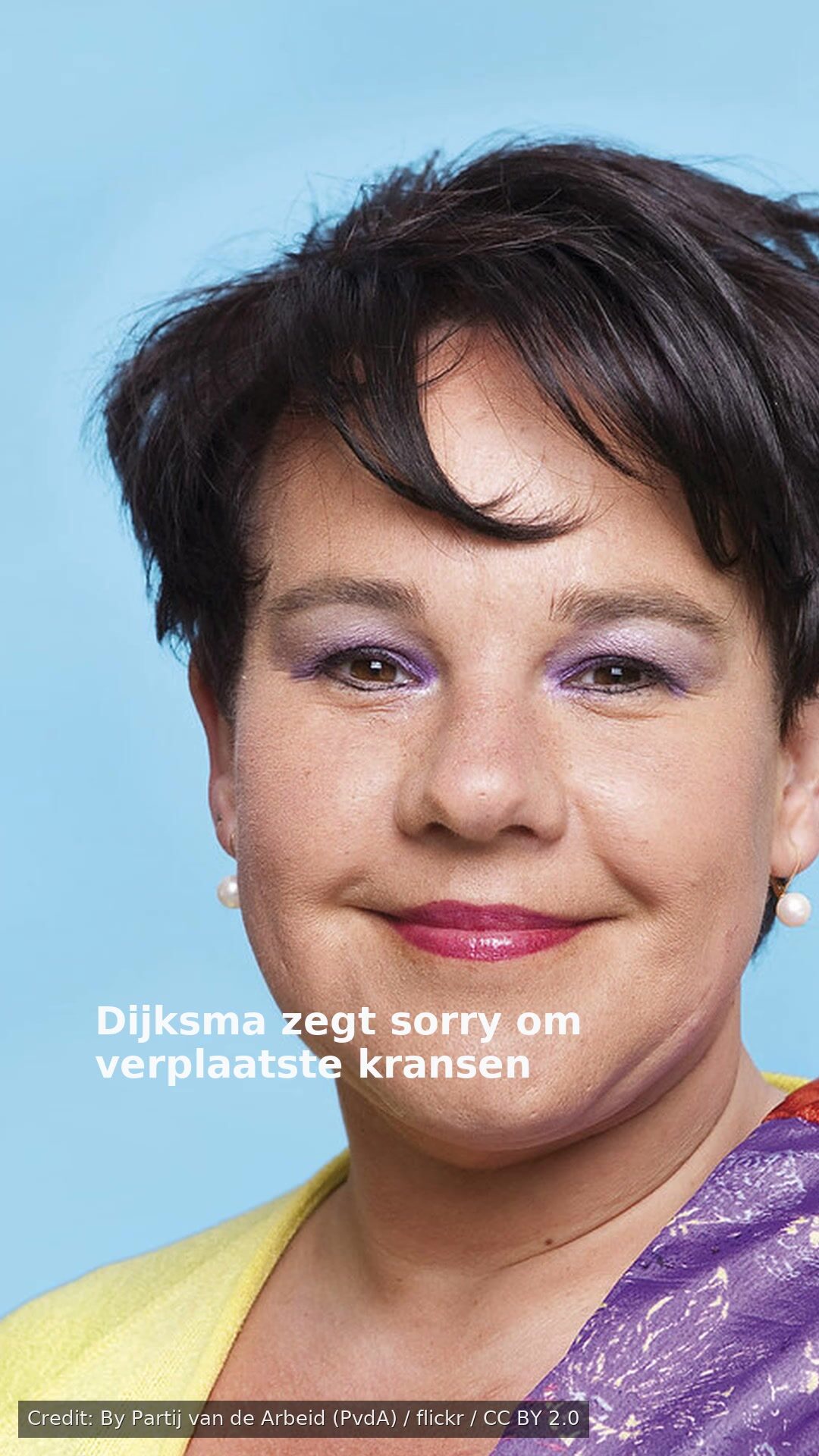 Dijksma zegt sorry om verplaatste kransen