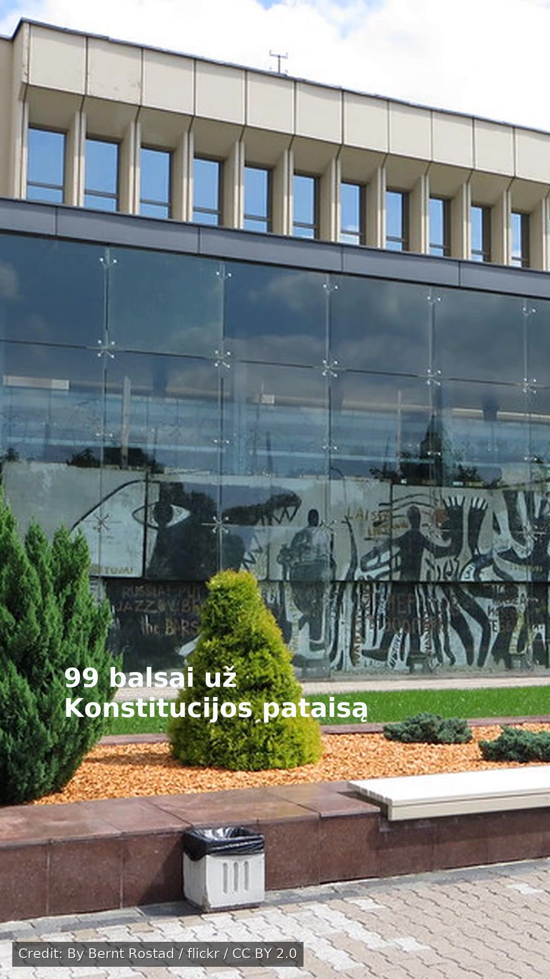 99 balsai už Konstitucijos pataisą