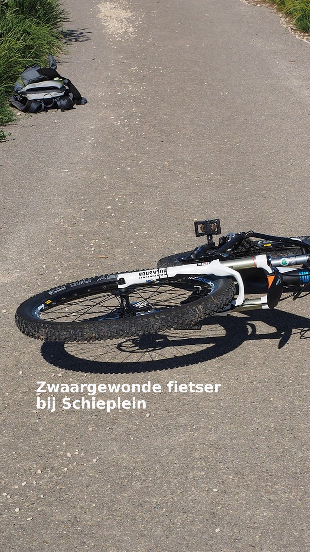 Zwaargewonde fietser bij Schieplein