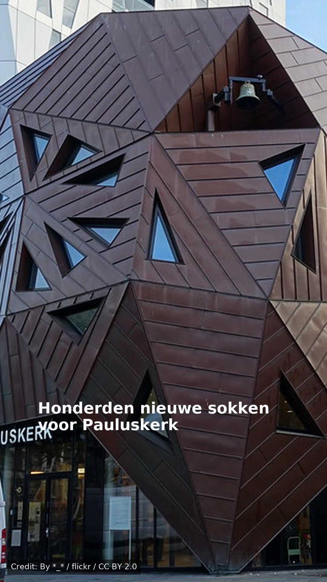 Honderden nieuwe sokken voor Pauluskerk