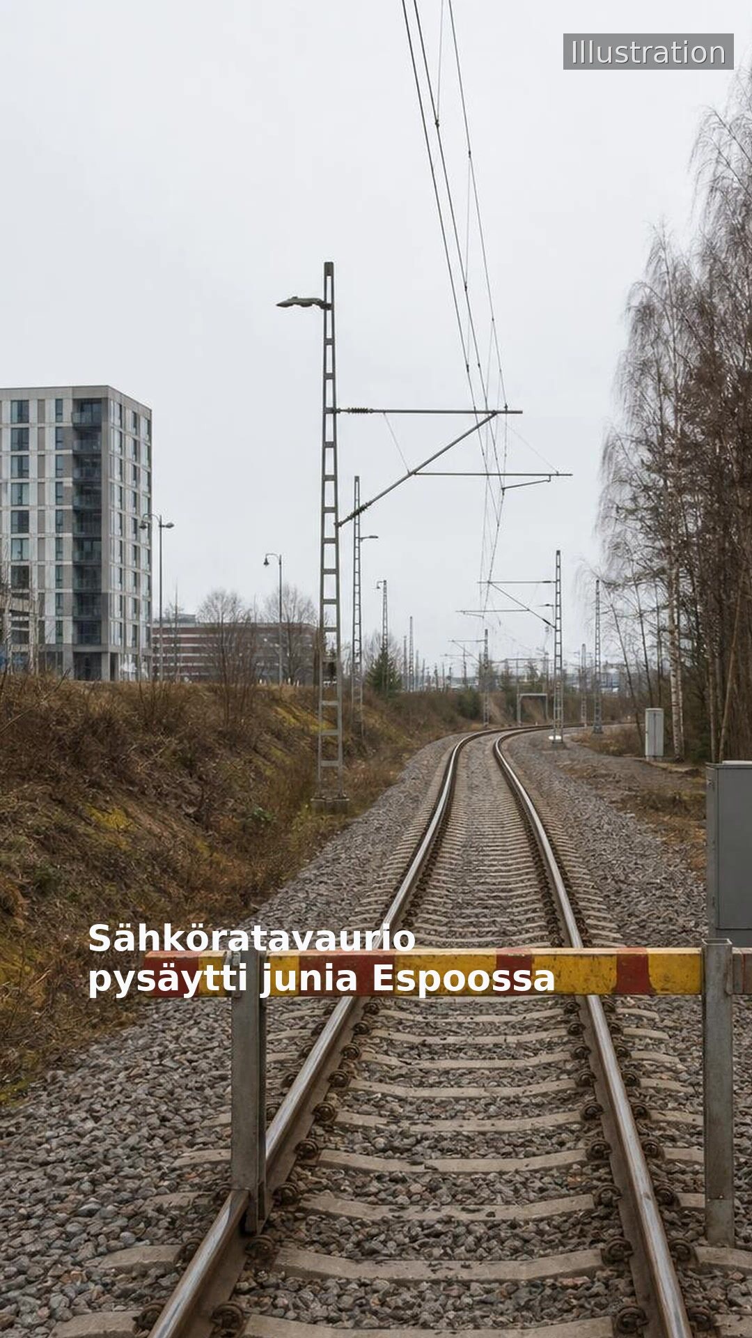 Sähköratavaurio pysäytti junia Espoossa