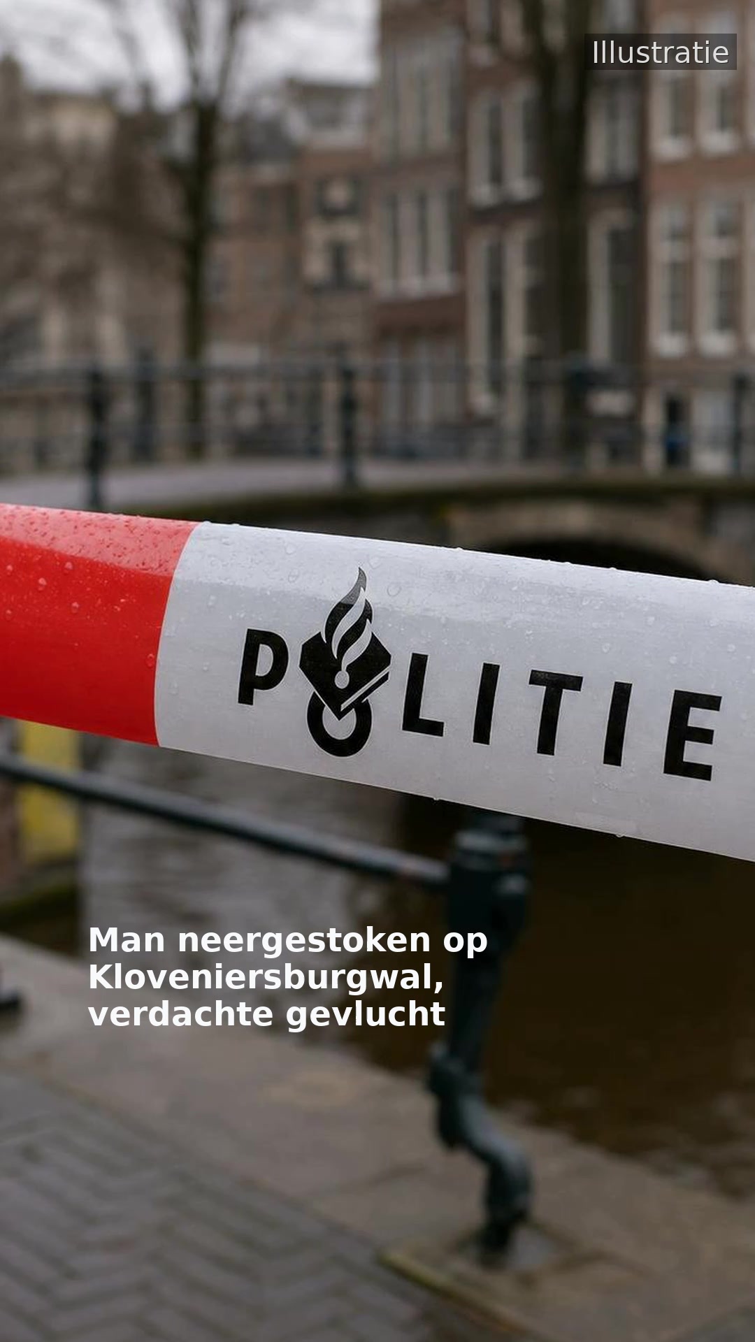 Man neergestoken op Kloveniersburgwal, verdachte gevlucht