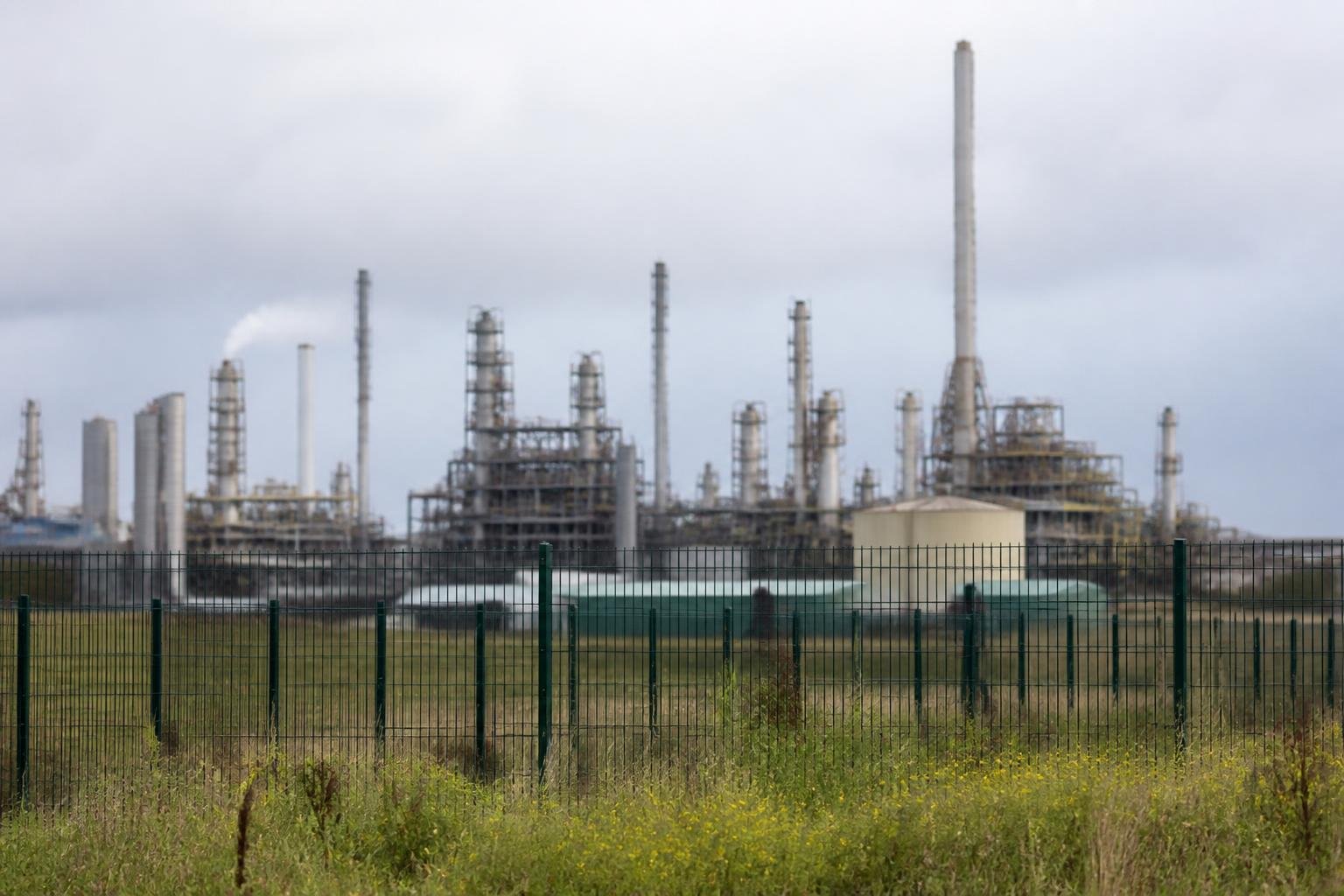 Syngenta weighs Grangemouth exit as MSP questions £200m fund