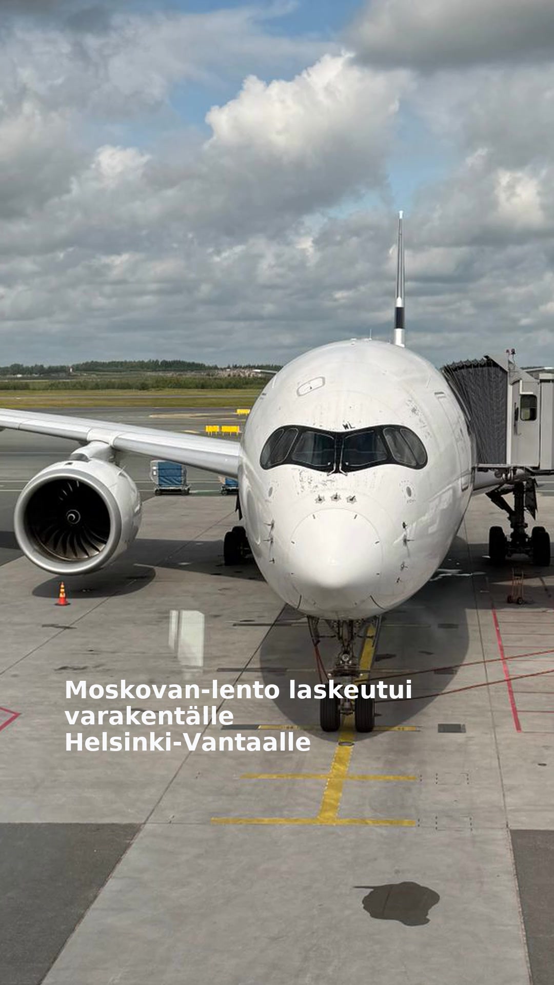 Moskovan-lento laskeutui varakentälle Helsinki-Vantaalle
