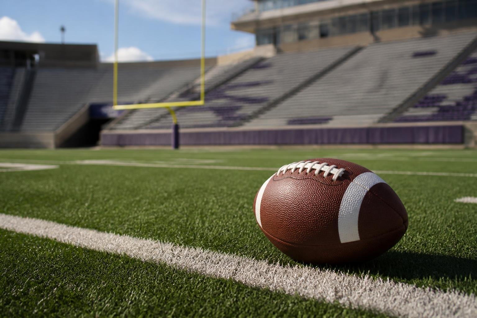 Weigman’s four TD passes to Overmyer lead Houston past Kansas State Weigman’s four TD passes to Overmyer lead Houston past Kansas State