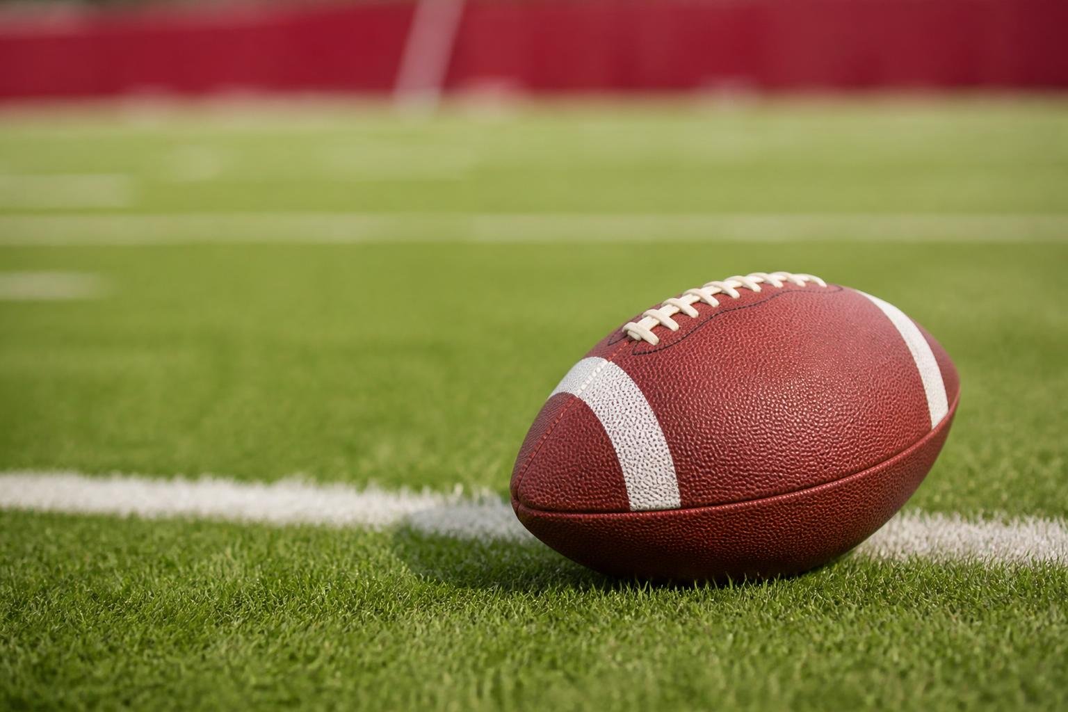 Georgia rises to No. 1 in college football poll; Florida and Oregon drop out