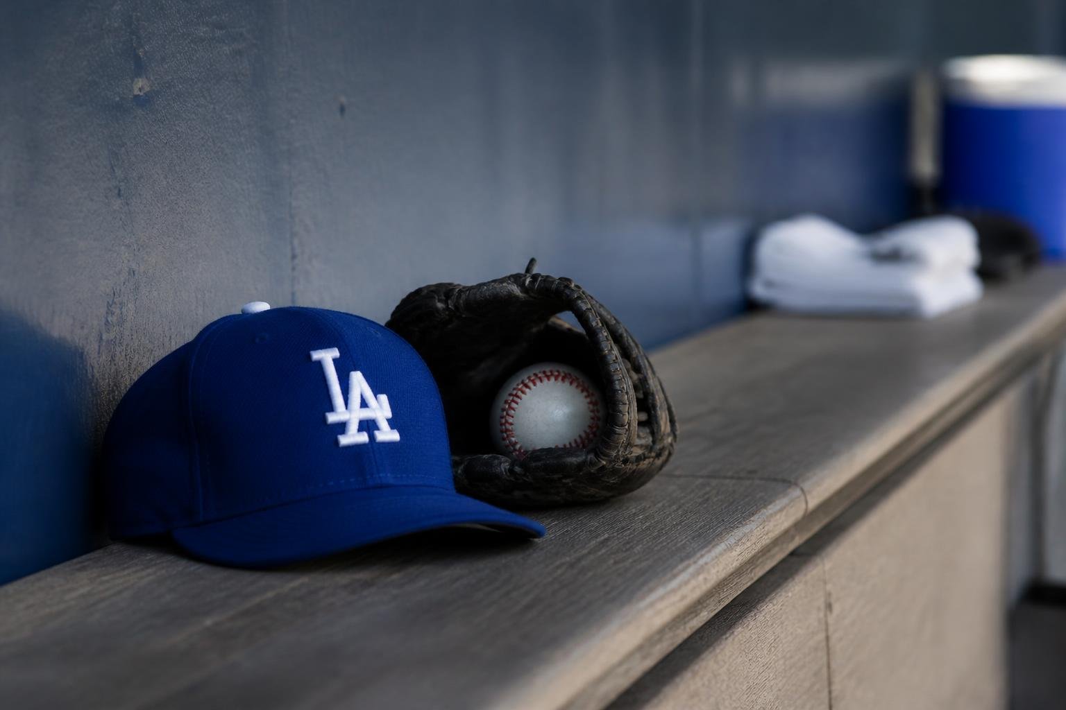Dodgers’ three-peat bid in danger after falling 2-0 behind Brewers Dodgers’ three-peat bid in danger after falling 2-0 behind Brewers