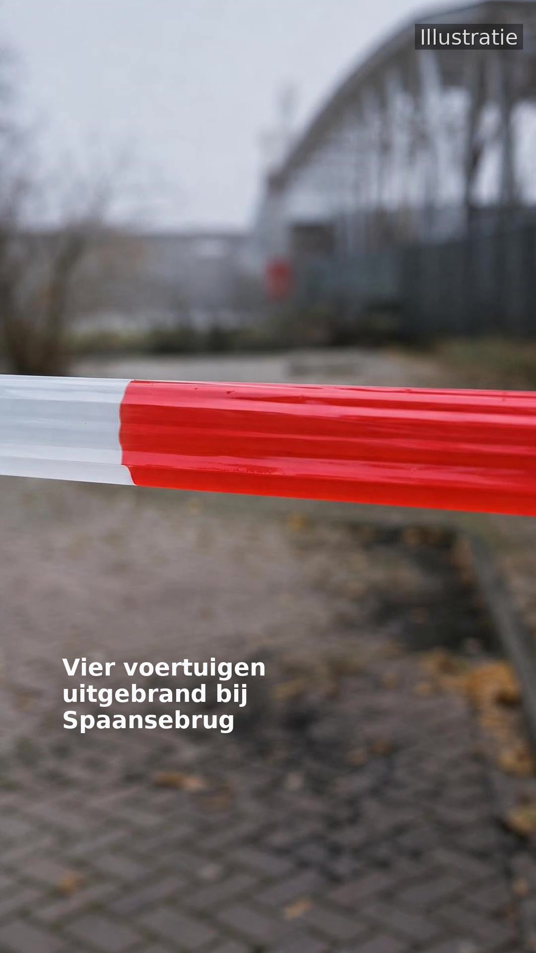 Vier voertuigen uitgebrand bij Spaansebrug