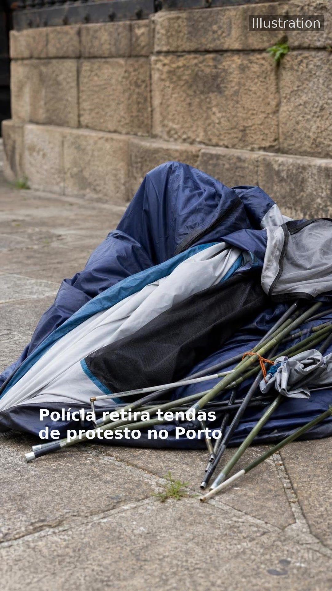 Polícia retira tendas de protesto no Porto