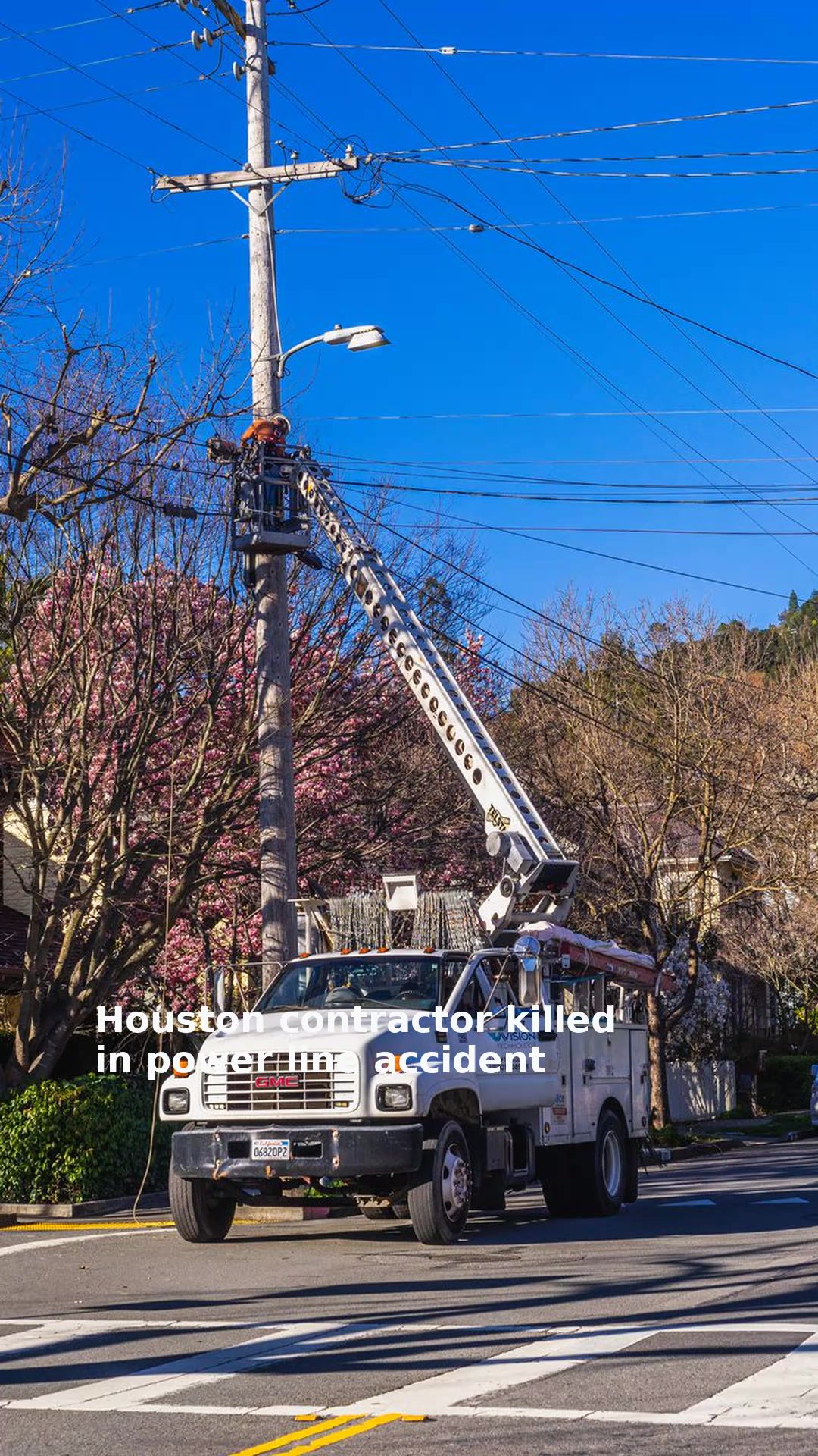 Houston contractor killed in power line accident