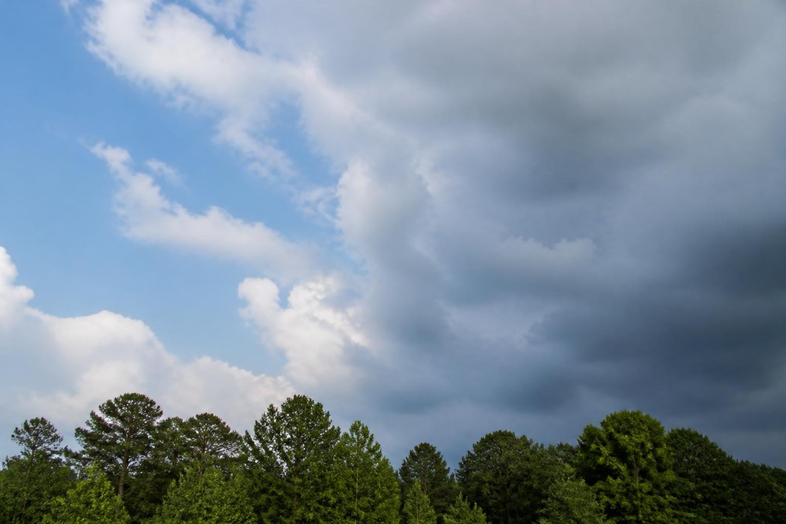 Atlanta could tie fourth straight heat record before weekend chill