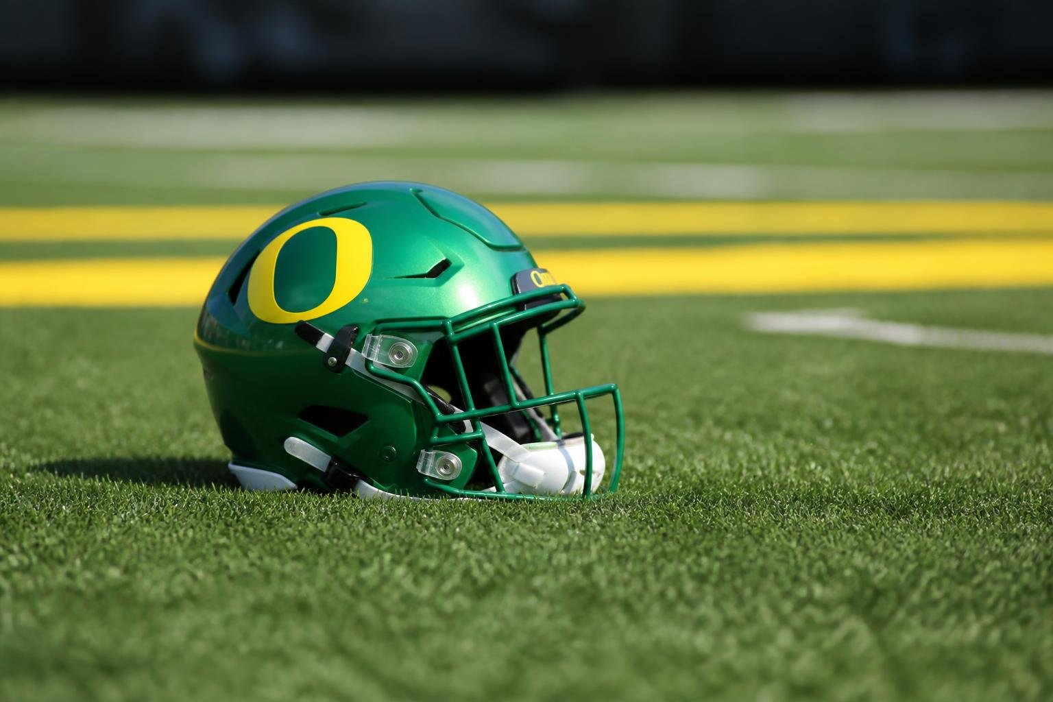 Oregon gets F after seven-turnover loss to UCLA; Ohio State graded C+ Oregon gets F after seven-turnover loss to UCLA; Ohio State graded C+