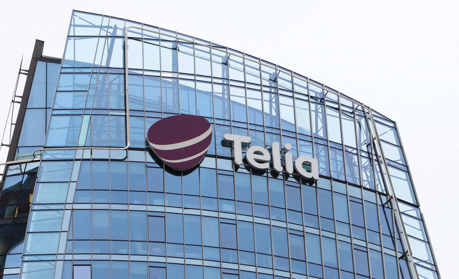 Правительство сделает предложение о выкупе у "Telia" долей "Tet" и LMT Правительство сделает предложение о выкупе у "Telia" долей "Tet" и LMT