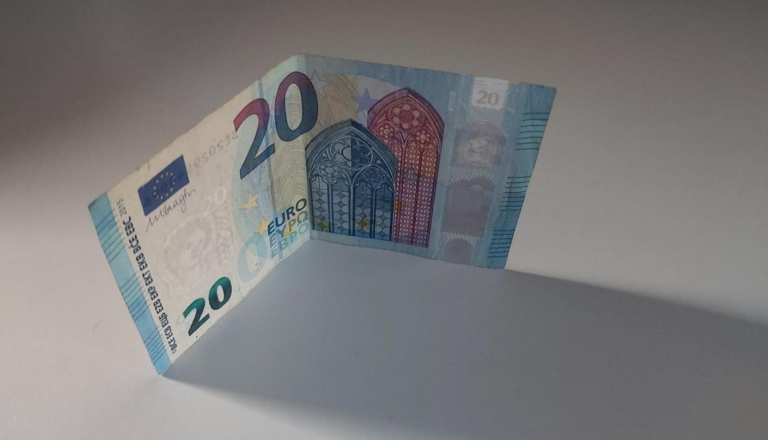 Пособие в 20 евро - только привитым, переболевшие его не получат Пособие в 20 евро - только привитым, переболевшие его не получат