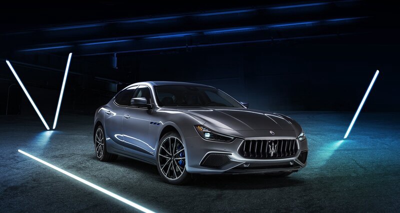 Первый гибрид от Maserati Первый гибрид от Maserati