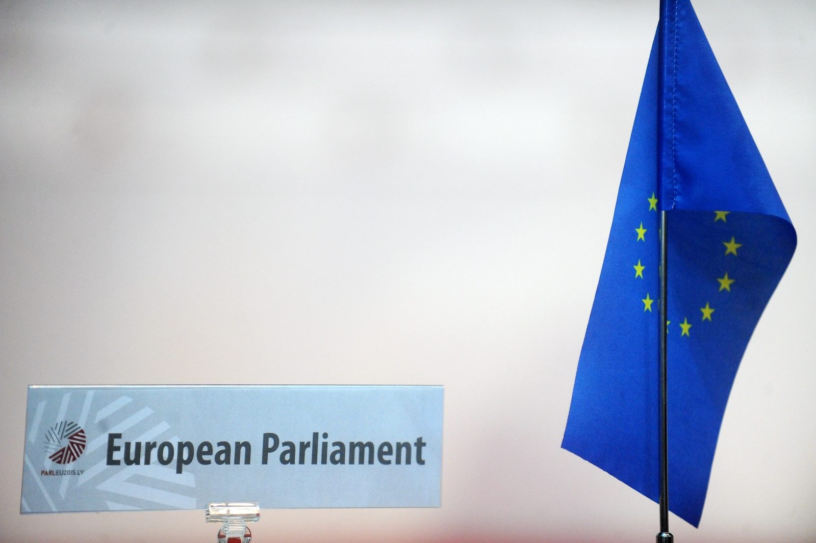 Европарламент в резолюции призвал улучшить проект многолетнего бюджета ЕС