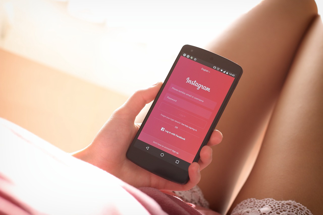 Instagram обвиняют в незаконном сборе биометрии 100 млн пользователей