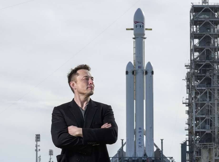 Глава SpaceX упрекнул конкурентов в растрате средств налогоплательщиков Глава SpaceX упрекнул конкурентов в растрате средств налогоплательщиков