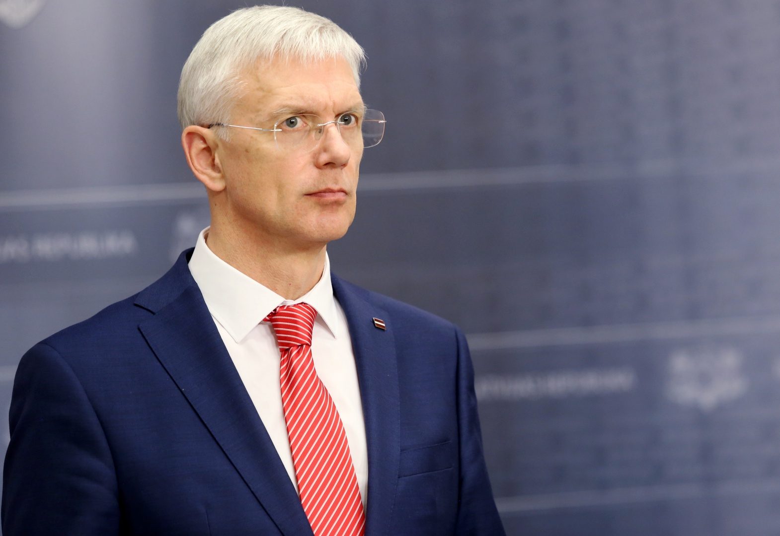 Премьер: изменение налога на недвижимость сейчас невозможно