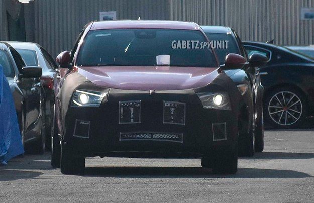 Maserati тестирует новый кроссовер Maserati тестирует новый кроссовер