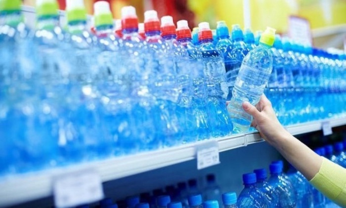 Названа опасность воды из бутылки Названа опасность воды из бутылки