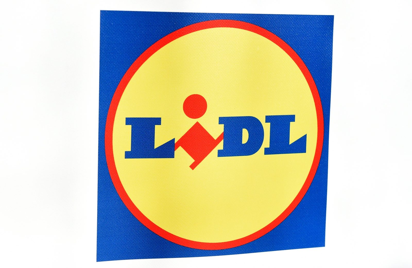 Mazumtirgotājs "Lidl Latvija" meklē vairāk nekā 1000 darbinieku Mazumtirgotājs "Lidl Latvija" meklē vairāk nekā 1000 darbinieku