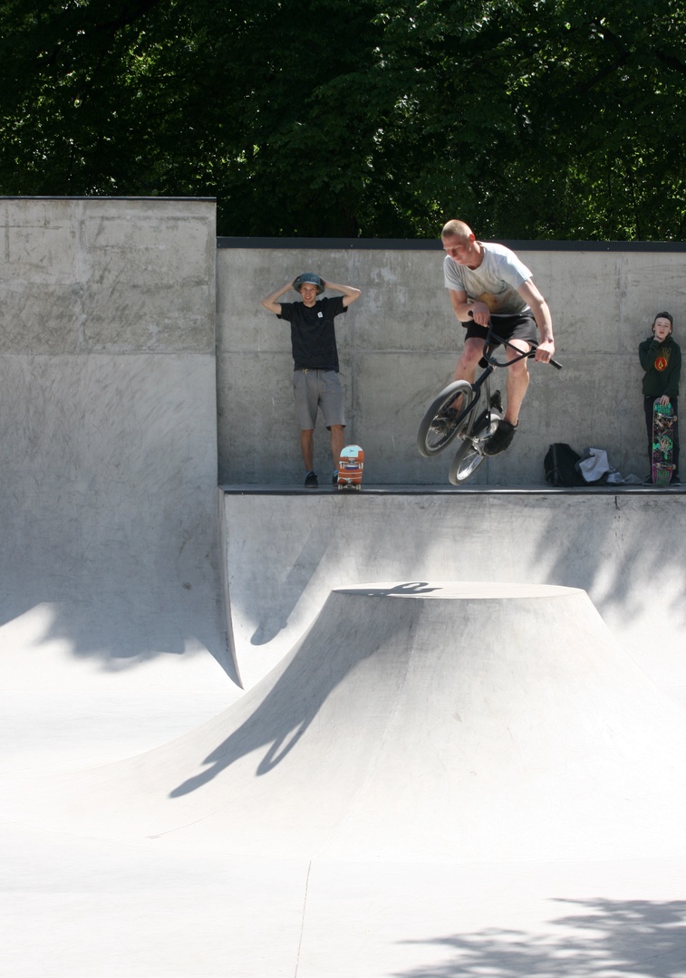 Saulkrastos par 90 000 eiro top velotrase un skeitparks Saulkrastos par 90 000 eiro top velotrase un skeitparks