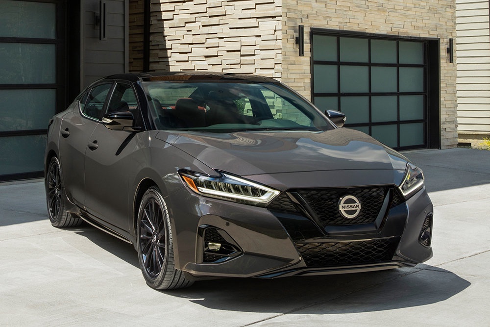 Особая версия Nissan Maxima в честь 40-летия модели Особая версия Nissan Maxima в честь 40-летия модели