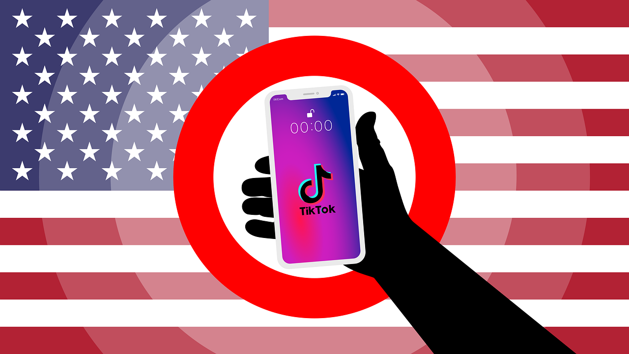 Блокировка TikTok и WeChat на территории Америки меньше чем через 48 часов. Блокировка TikTok и WeChat на территории Америки меньше чем через 48 часов.