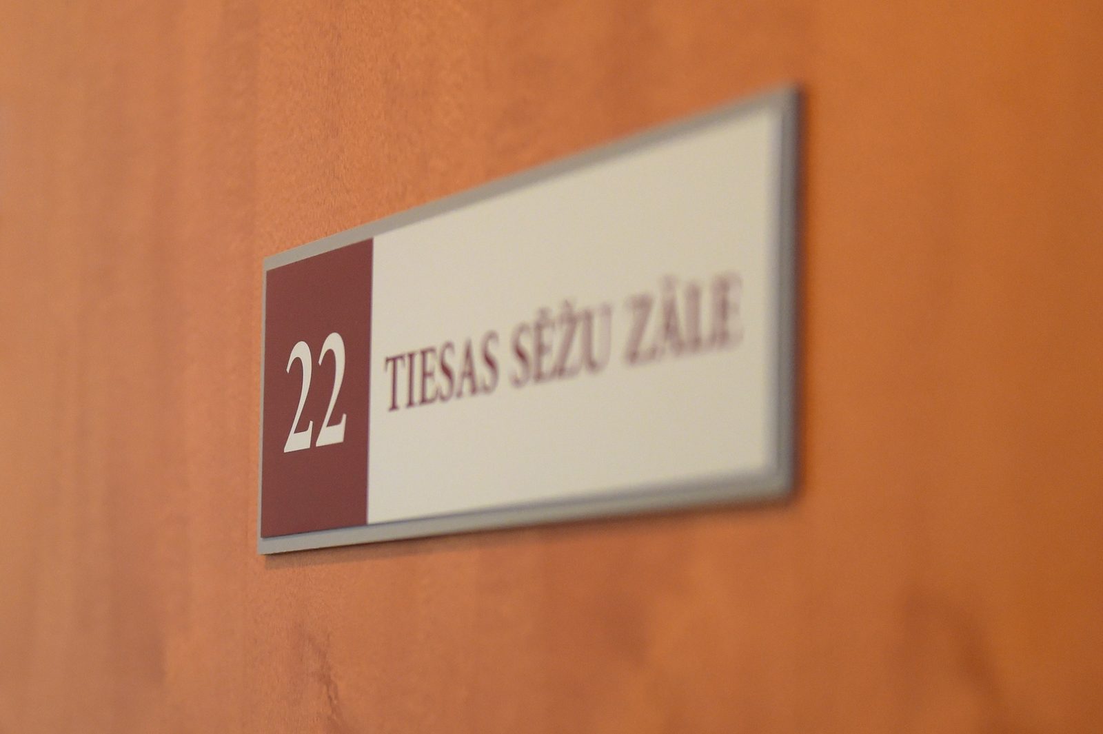 Tiesa turpinās skatīt bijušā Kārtības policijas priekšnieka vietnieka lietu Tiesa turpinās skatīt bijušā Kārtības policijas priekšnieka vietnieka lietu
