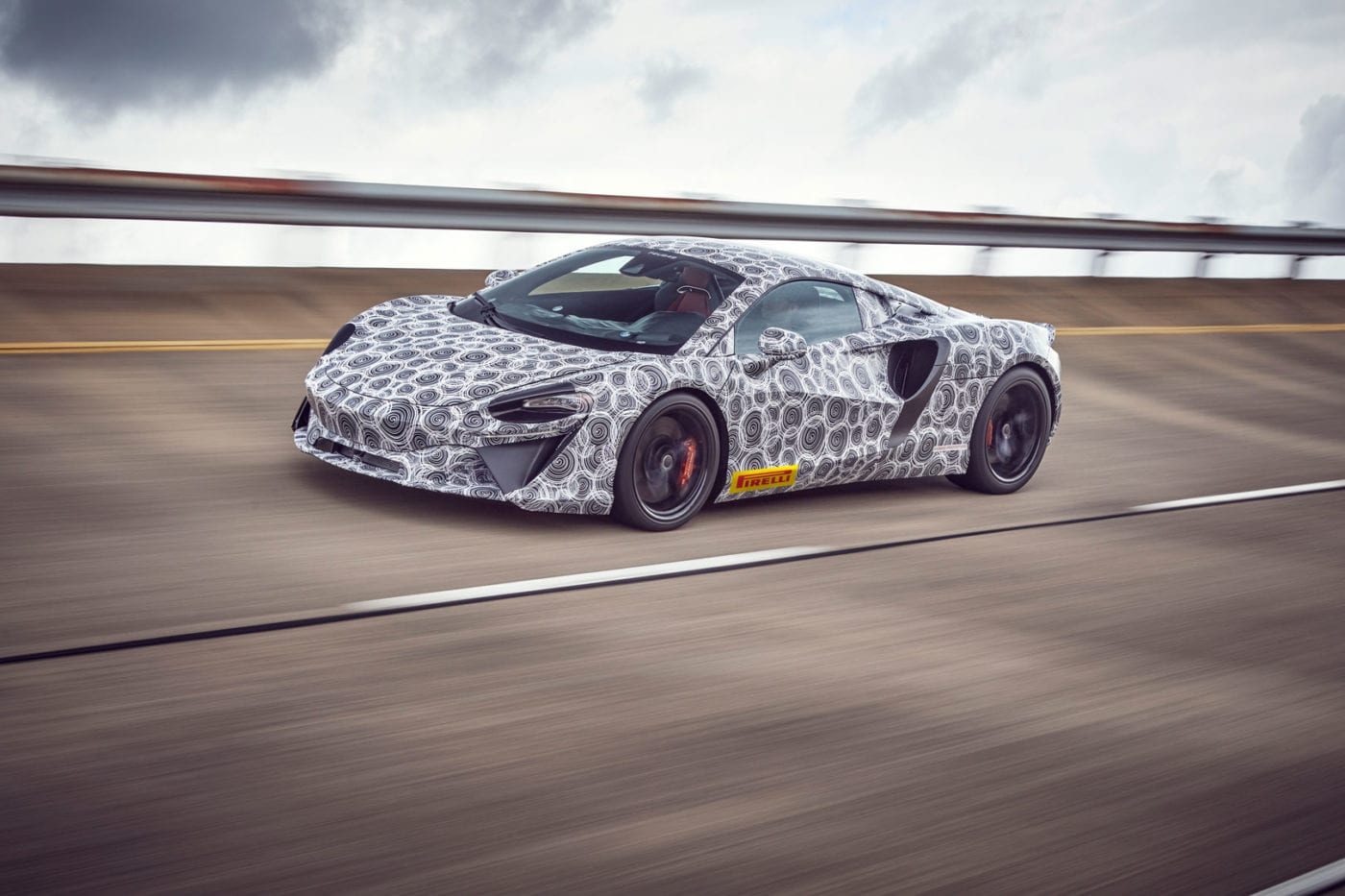 Премьера гибрида McLaren состоится уже в 2021 Премьера гибрида McLaren состоится уже в 2021