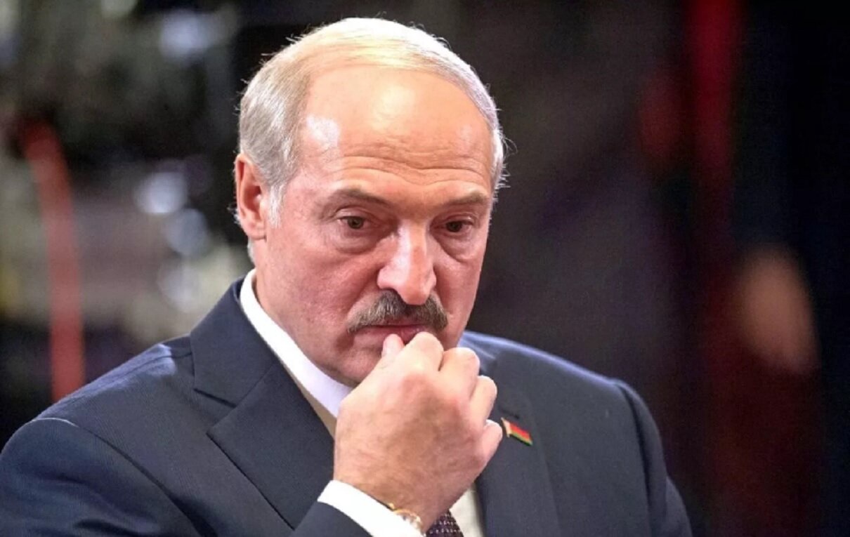 Лукашенко увидел признаки внешнего вмешательства в Киргизии и Карабахе Лукашенко увидел признаки внешнего вмешательства в Киргизии и Карабахе