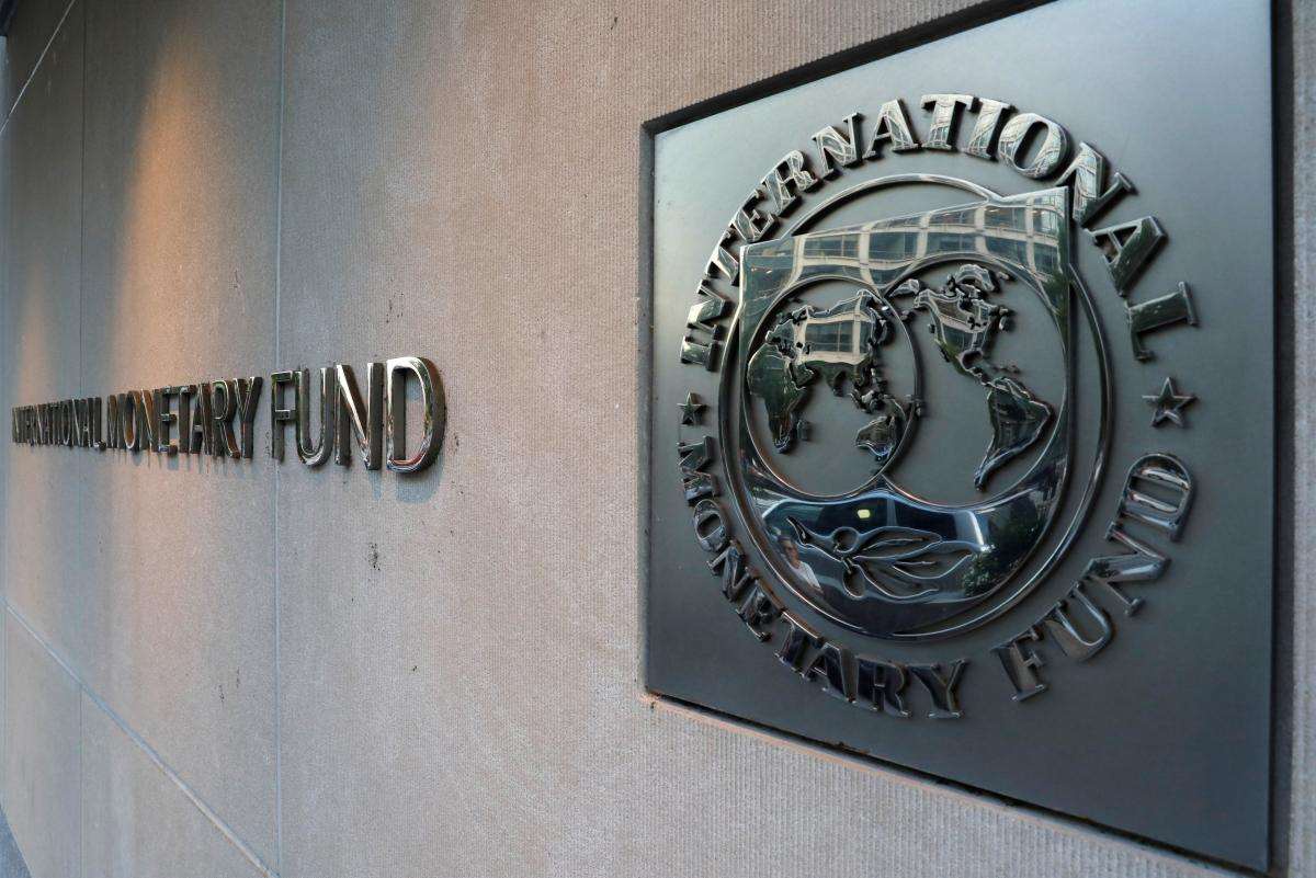 МВФ прогнозирует для Латвии резкий экономический спад, а затем рост МВФ прогнозирует для Латвии резкий экономический спад, а затем рост