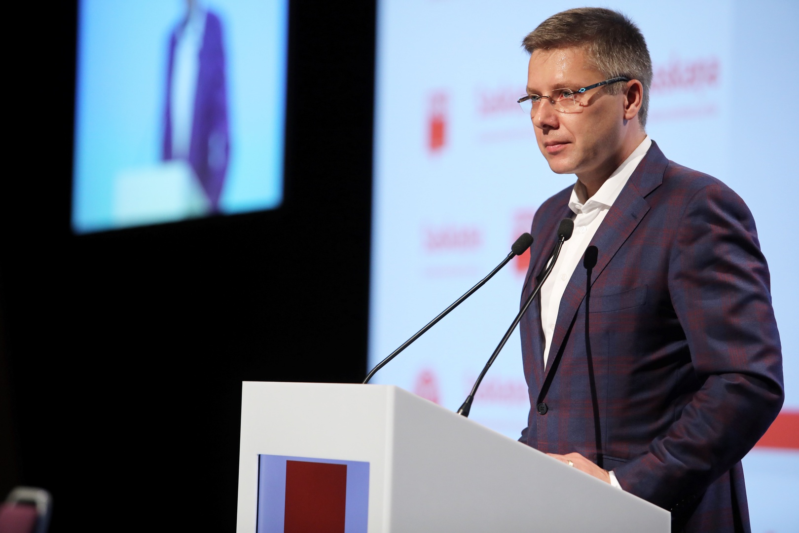 Ušakova advokāts lūdz ģenerālprokuroram saukt pie atbildības KNAB darbiniekus
