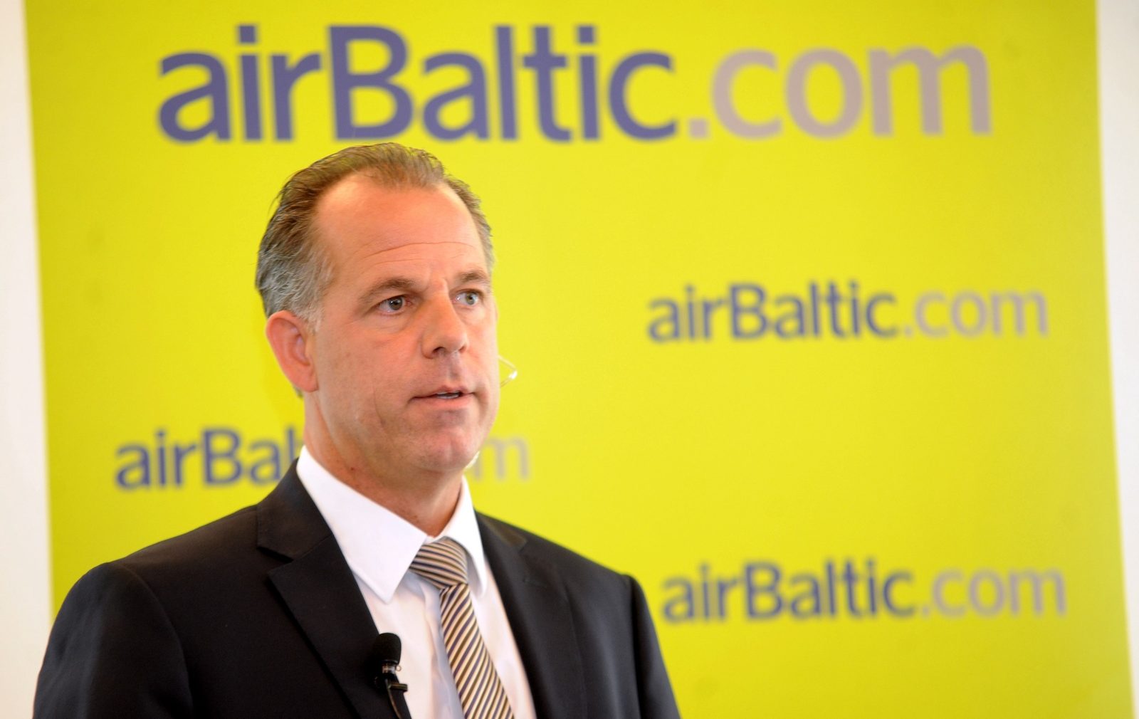 Covid-19: руководитель "airBaltic" заразился и ушел на карантин Covid-19: руководитель "airBaltic" заразился и ушел на карантин