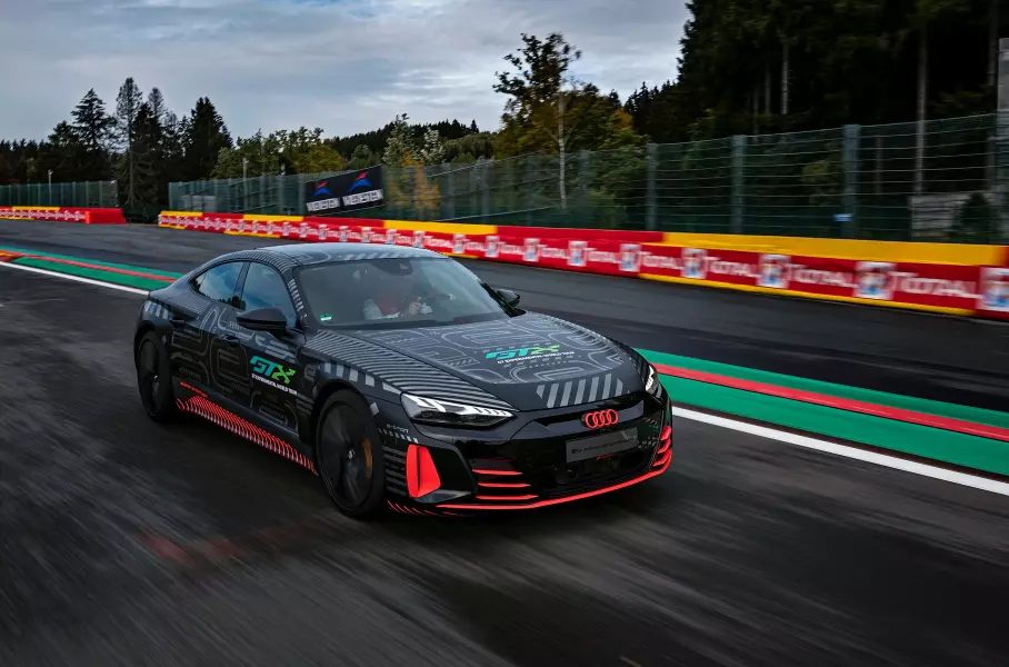 Внешние данные Audi электромобилей линейки RS Внешние данные Audi электромобилей линейки RS