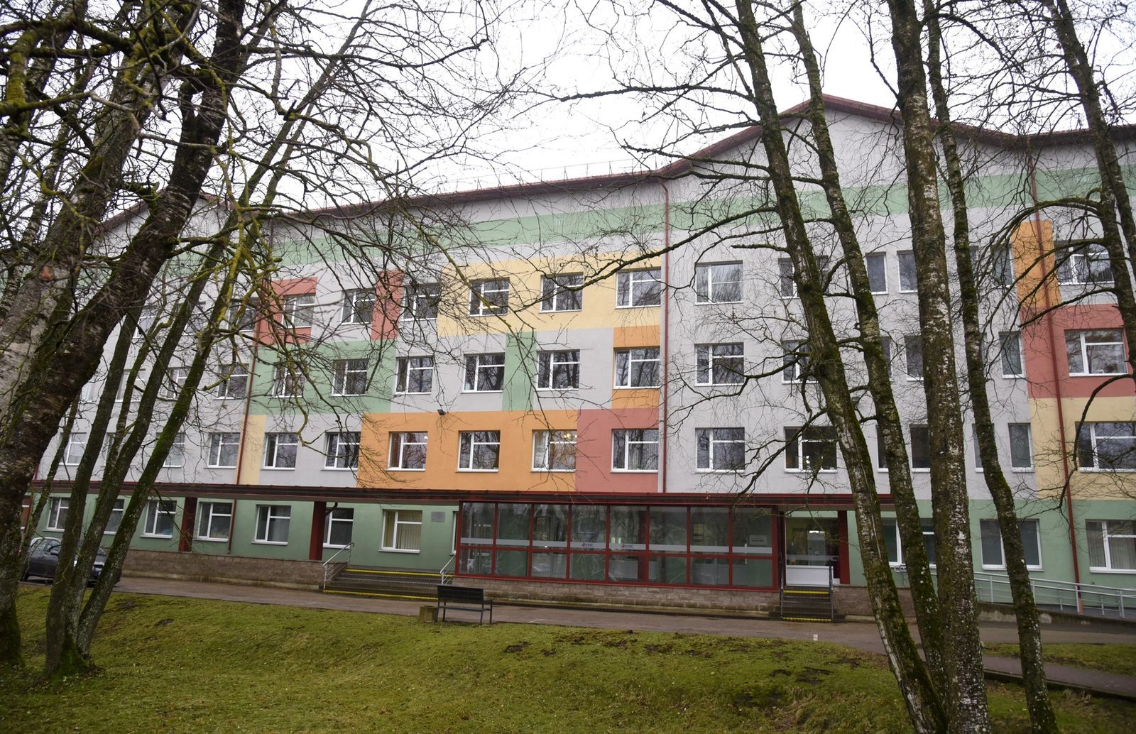 Covid-19: из-за заболевания персонала на время закрыта больница Айзкраукле