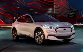 Ford намерен сделать электромобил очень доступными Ford намерен сделать электромобил очень доступными